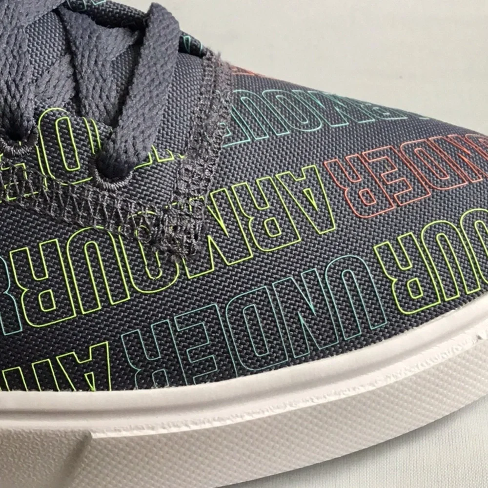 UNDER ARMOUR SHOES UNISEX.